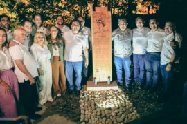 Totem em homenagem a Niéde Guidon é instalado na Serra da Capivara