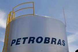 Distribuidoras defendem aumento da importação de diesel pela Petrobras