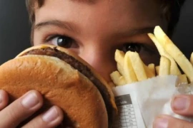 Estudo aponta que 1 em cada 5 crianças e adolescentes tem sobrepeso ou obesidade