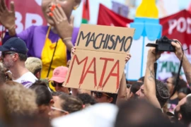 PF investiga vídeos no TikTok que fazem apologia à violência contra mulheres