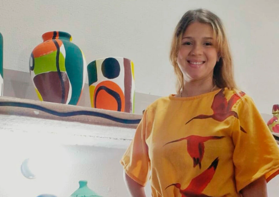 Artista piauiense retrata a cultura nordestina por meio da pintura e do artesanato