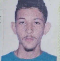 Jovem é perseguido e morto a tiros dentro de loja em Parnaíba