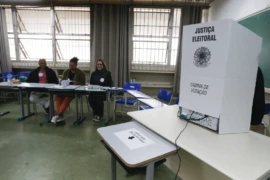 Prazo para tirar ou regularizar título de eleitor termina nesta quarta-feira (6)