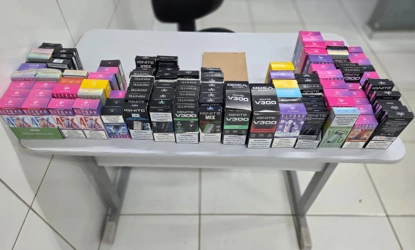Polícia prende jovem com 128 cigarros eletrônicos durante operação em Timon