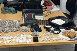 Polícia apreende cerca de 3 kg de drogas escondidos em árvore em Timon