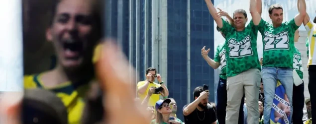 Esquerda ainda não tem estrutura digital comparável à do bolsonarismo, avalia pesquisador