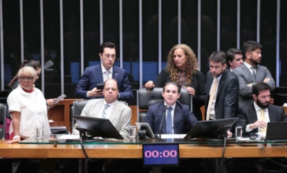 Câmara aprova projeto que endurece punições contra facções e milícias