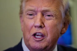 Trump volta a ameaçar o Irã e amplia discurso de confronto