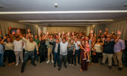 Dr. Vinicius e Marina Moura reúnem lideranças no Papo de Política e fortalecem grupo