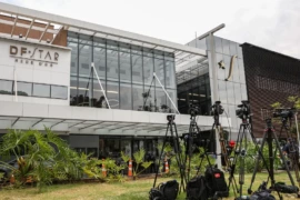 Entidades de imprensa condenam intimidações contra jornalistas que cobrem internação de Bolsonaro