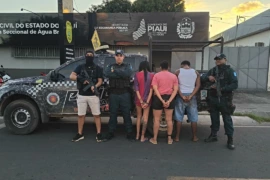Três pessoas são presas durante ação contra o tráfico de drogas em Água Branca