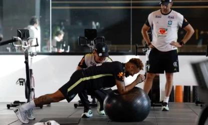Neymar fará novo exame e pode voltar aos treinos da Seleção na próxima semana