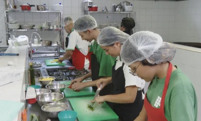 Desemprego cai para 5,6% até maio e registra menor índice da série histórica para o período