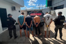 Quatro homens são presos com arma, drogas e munições na zona Norte de Teresina