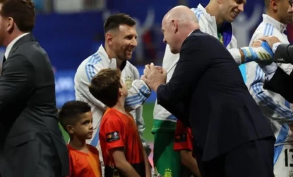 Polêmicas com arbitragem alimentam debate sobre possível favorecimento à Argentina na Copa