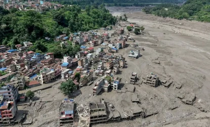 Enchente deixa mortos e centenas de desaparecidos entre Nepal e Tibete