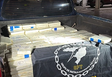 Fiscalização por luz azul em faróis termina com apreensão de 475 kg de cocaína no Piauí