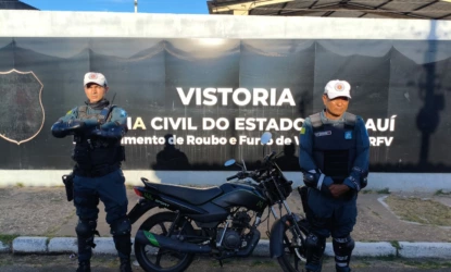 Policia Militar recupera em Teresina moto furtada em São Paulo