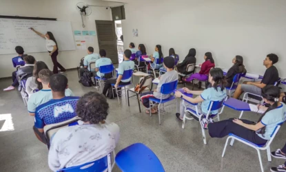 Brasil reduz distância para países ricos no Pisa, mas segue abaixo da média