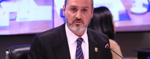 Flávio Dino manda reintegrar cúpula da PF afastada por Mendonça