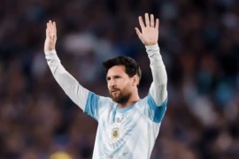 Messi se despede da seleção argentina em noite de homenagens e emoção em Buenos Aires