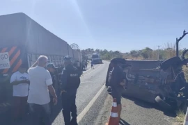 Mulher morre em acidente entre carro e carreta na BR-316