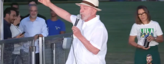 Lula critica saída de Flávio Bolsonaro do Brasil; aliados denunciam perseguição